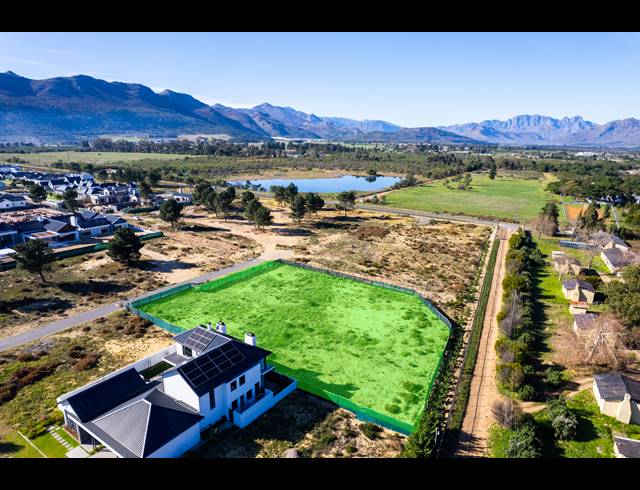 3,127M² VACANT LAND FOR SALE IN PEARL VALLEY GOLF & COUNTRY ESTATE